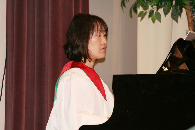 041209-easter (8).jpg